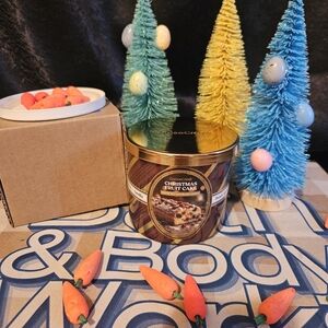 NWT Goose Creek 3-Wick Christmas Fruit Cake Candle - Brown and Gold